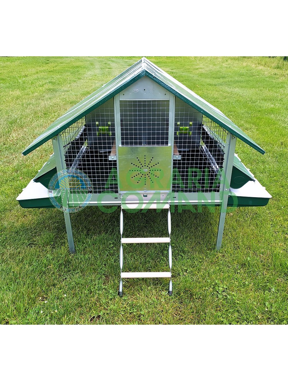 Pollaio in metallo Pollaio in metallo