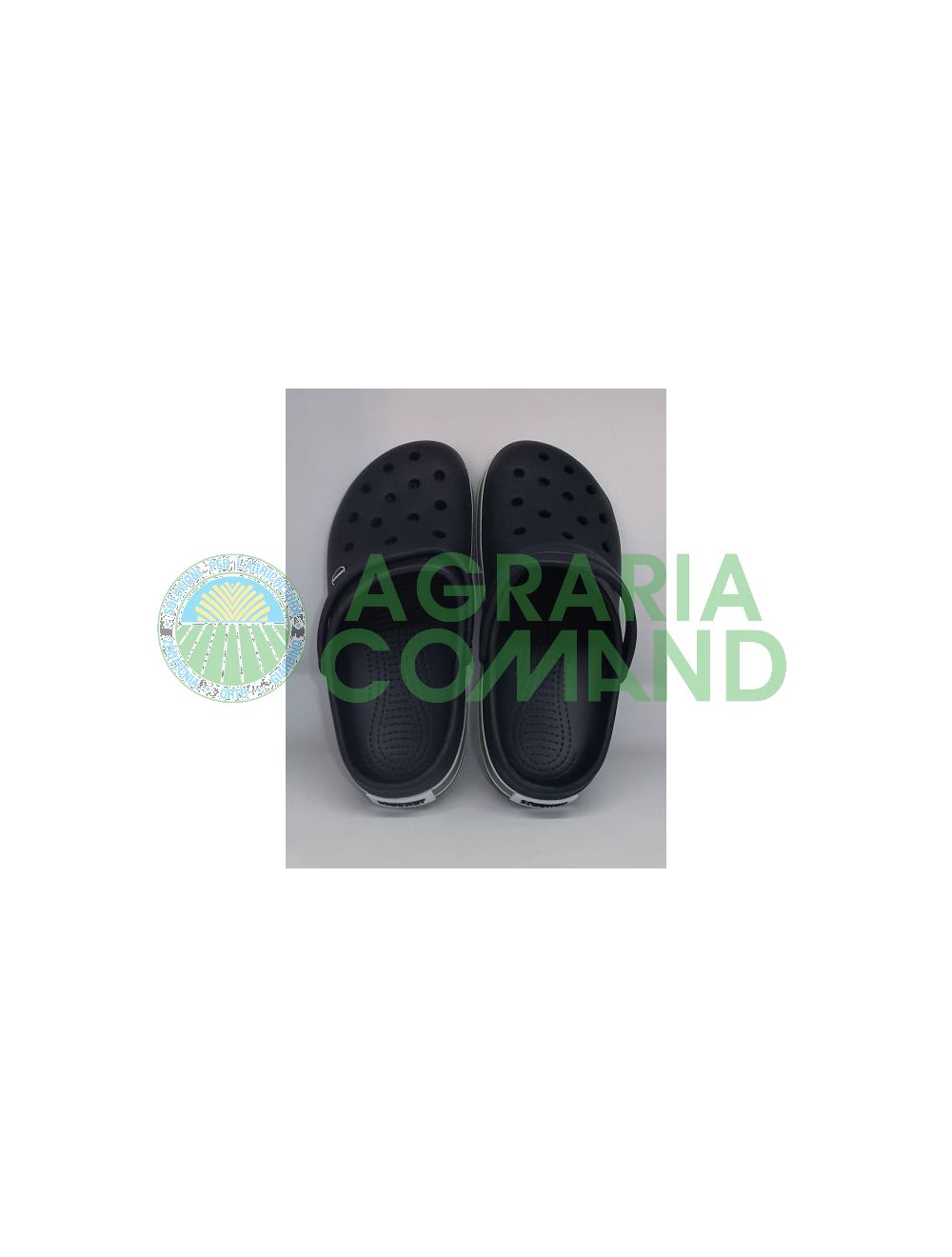 Zoccoli forati blu scuro Zoccoli forati blu scuro